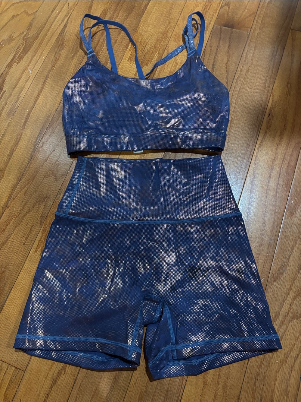 AE Shimmering Blue Sports Bra & High-Waist Shorts Set - Women's Activewear